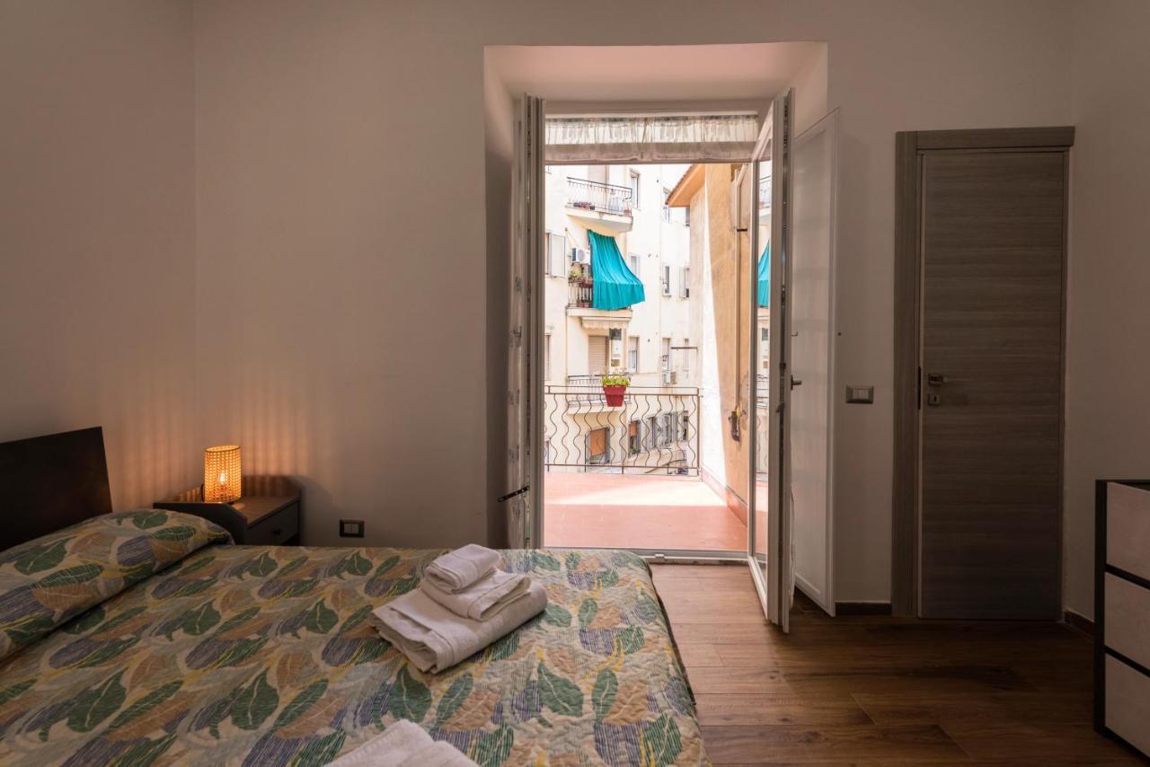 Dimora Francesca Apartamento Salerno Exterior foto